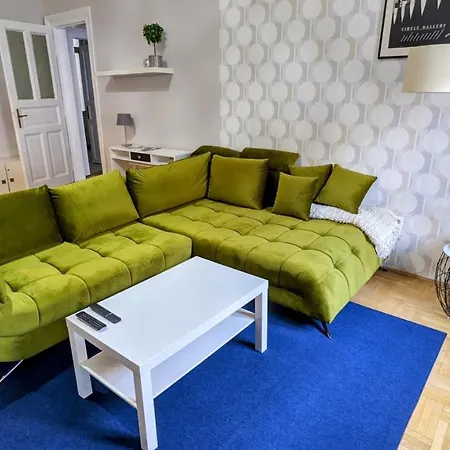 Freeparking - Great Synagogue Apartment, 2 Bedroom, 5 People ,wifi, Ac