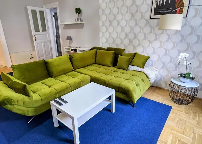 Freeparking - Great Synagogue Apartment, 2 Bedroom, 5 People ,wifi, Ac