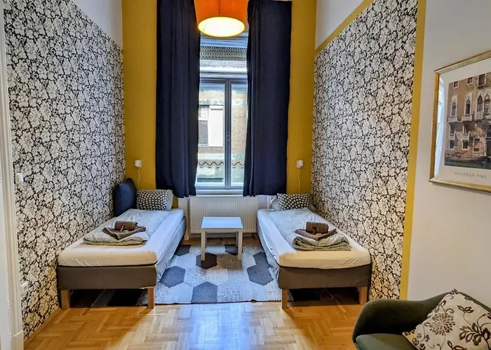 Apartment Freeparking - Great Synagogue Apartment, 2 Bedroom, 5 People ,wifi, Ac